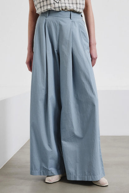 Pantalone ampio in gabardina di cotone