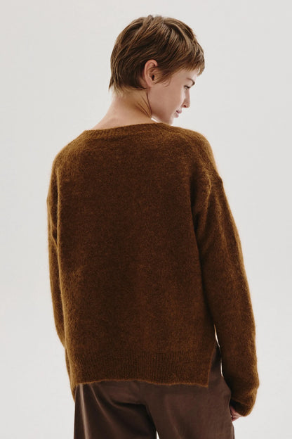 Maglione girocollo in mohair gianduia