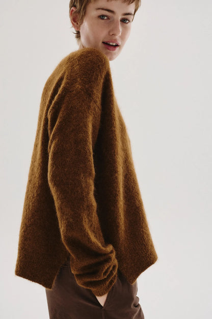 Maglione girocollo in mohair gianduia