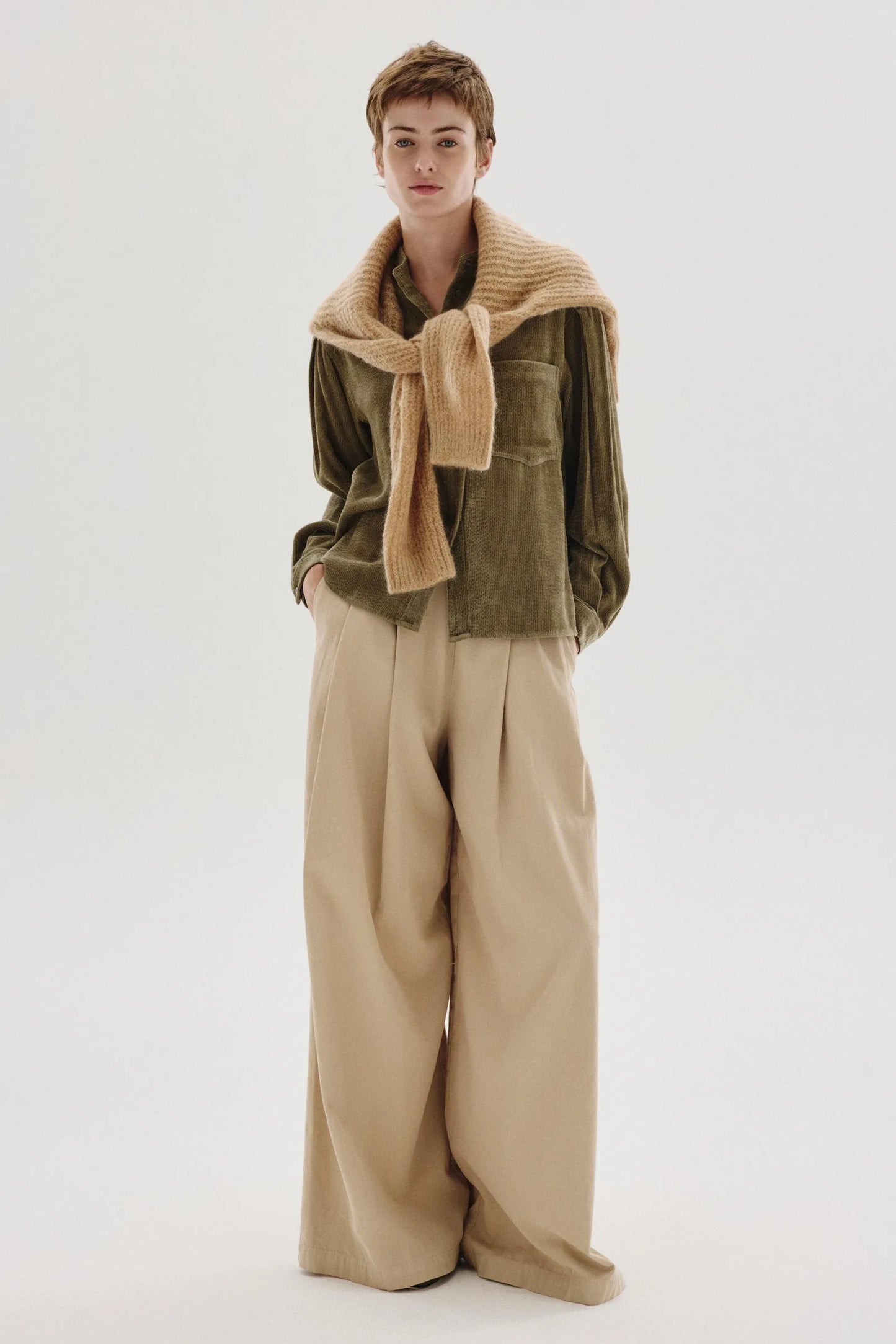 Pantalone ampio in flanella di cotone lana