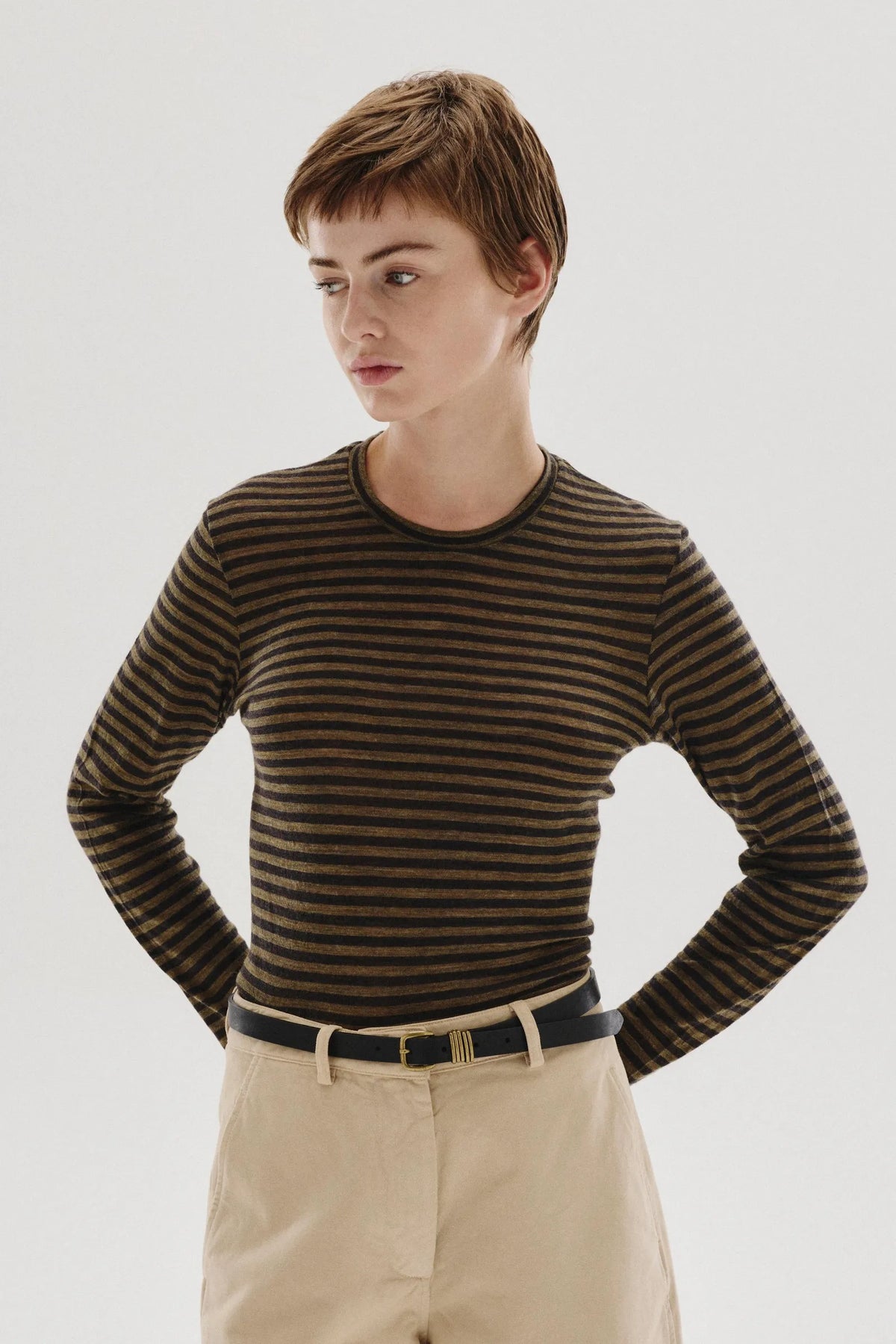 T-shirt in jersey rigato di lana militare