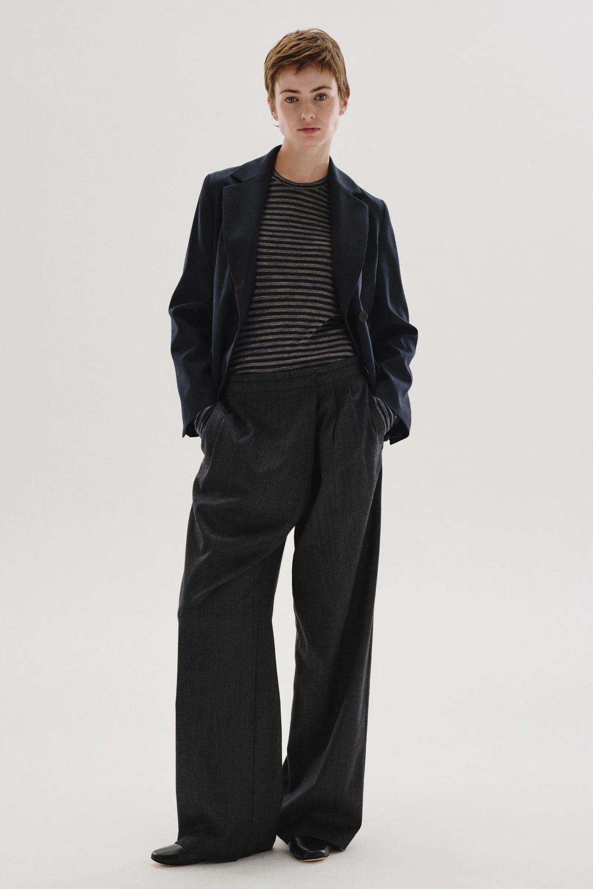 T-shirt in jersey rigato di lana navy