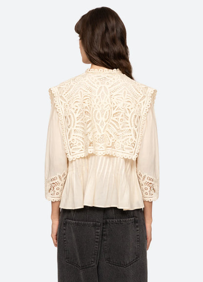 Top Adelina